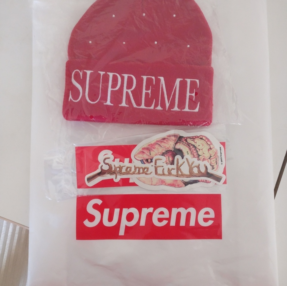 Supreme Studded Beanie - Confirmed - FREE STICKERS